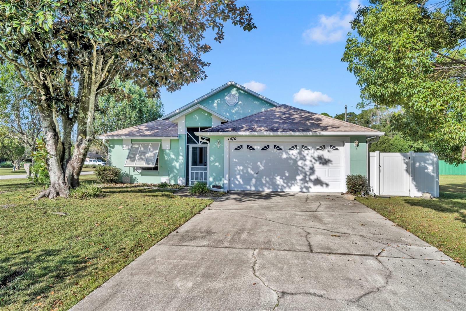 Image 3 of 54 For 1470 Colin Kelly Avenue