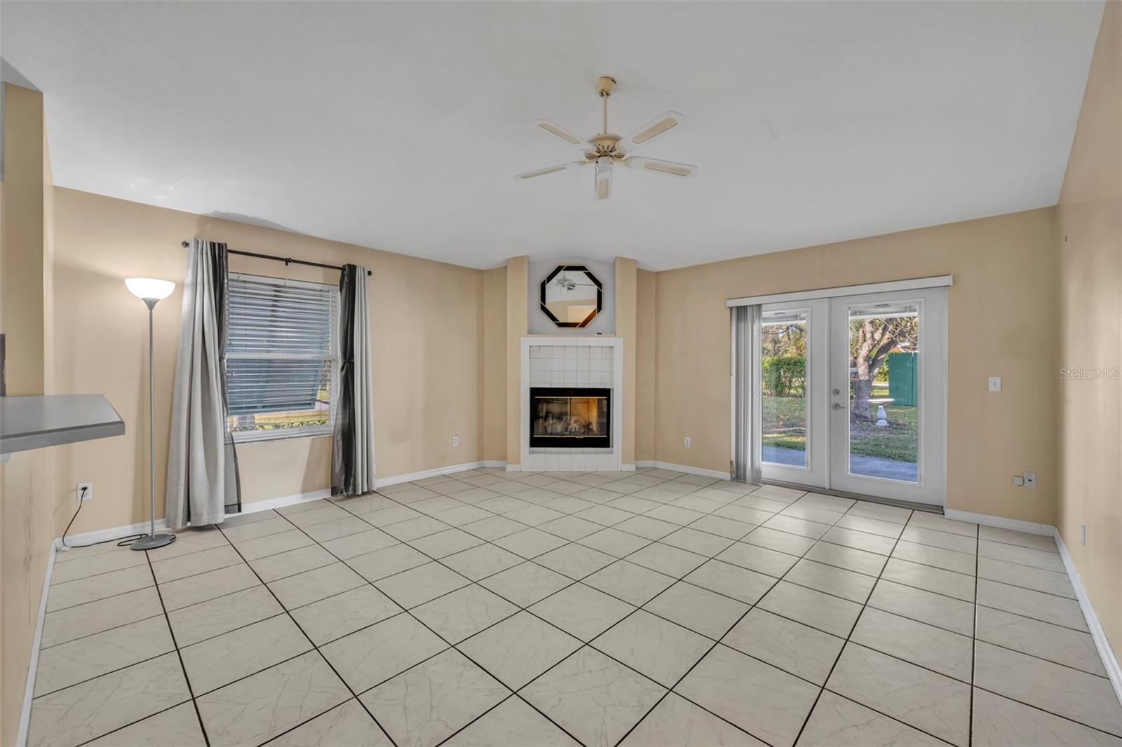 Image 8 of 54 For 1470 Colin Kelly Avenue
