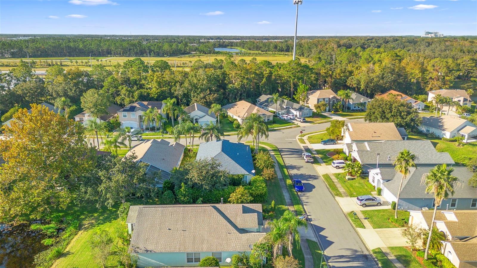 Image 13 of 35 For 114 Carnival Drive