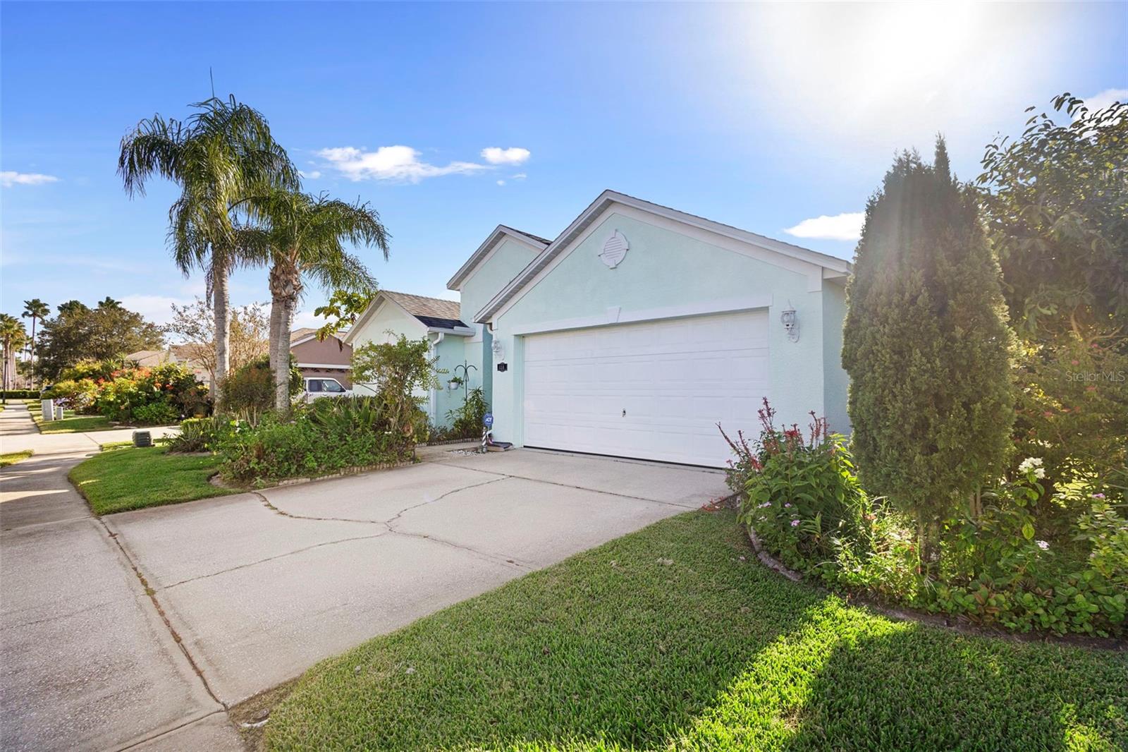 Image 7 of 35 For 114 Carnival Drive