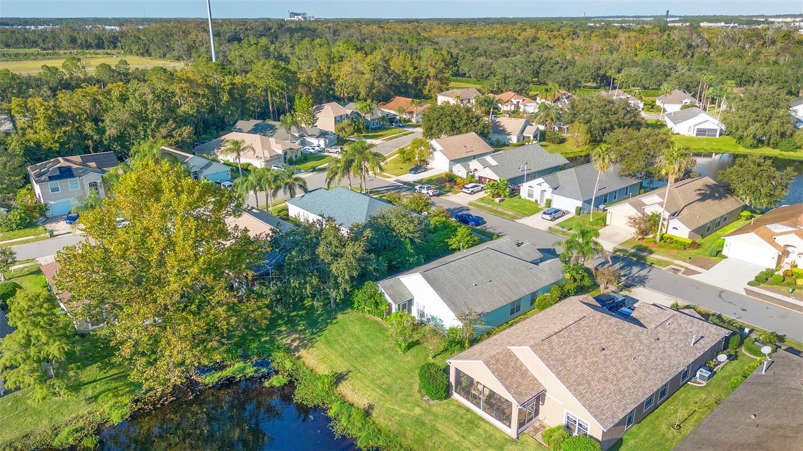 Image 8 of 35 For 114 Carnival Drive