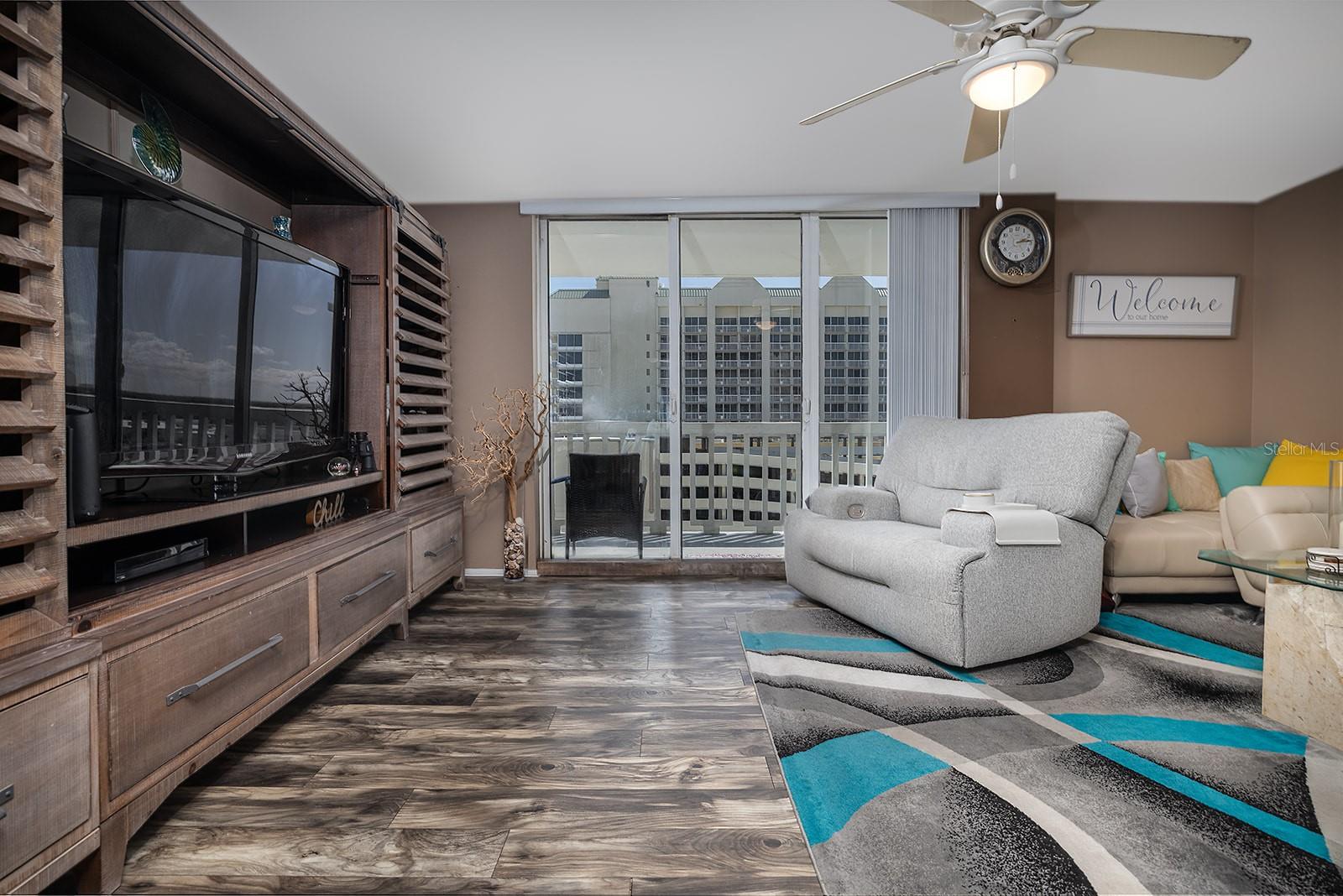 Image 3 of 20 For 2800 Atlantic Avenue 712