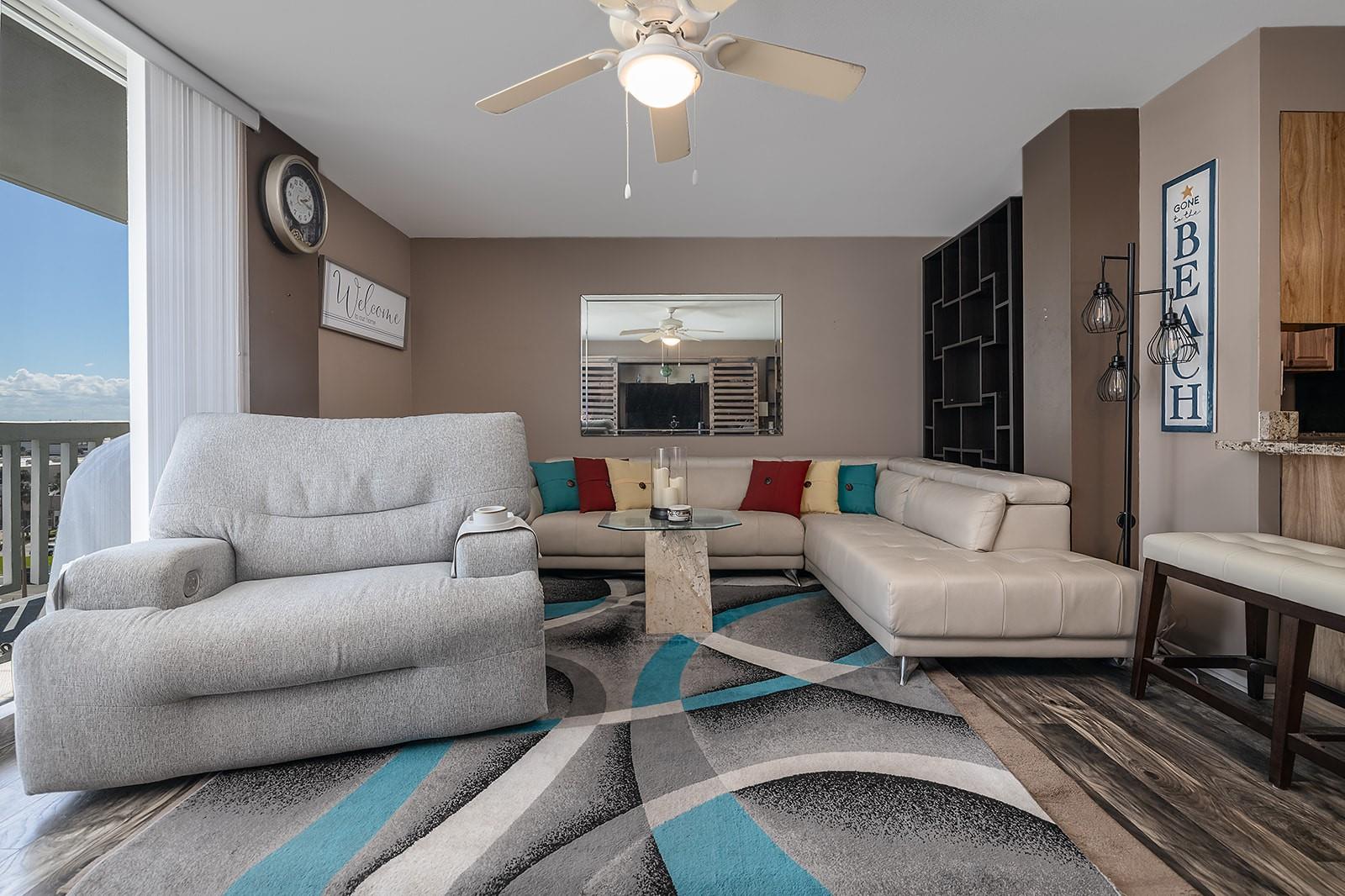 Image 6 of 20 For 2800 Atlantic Avenue 712