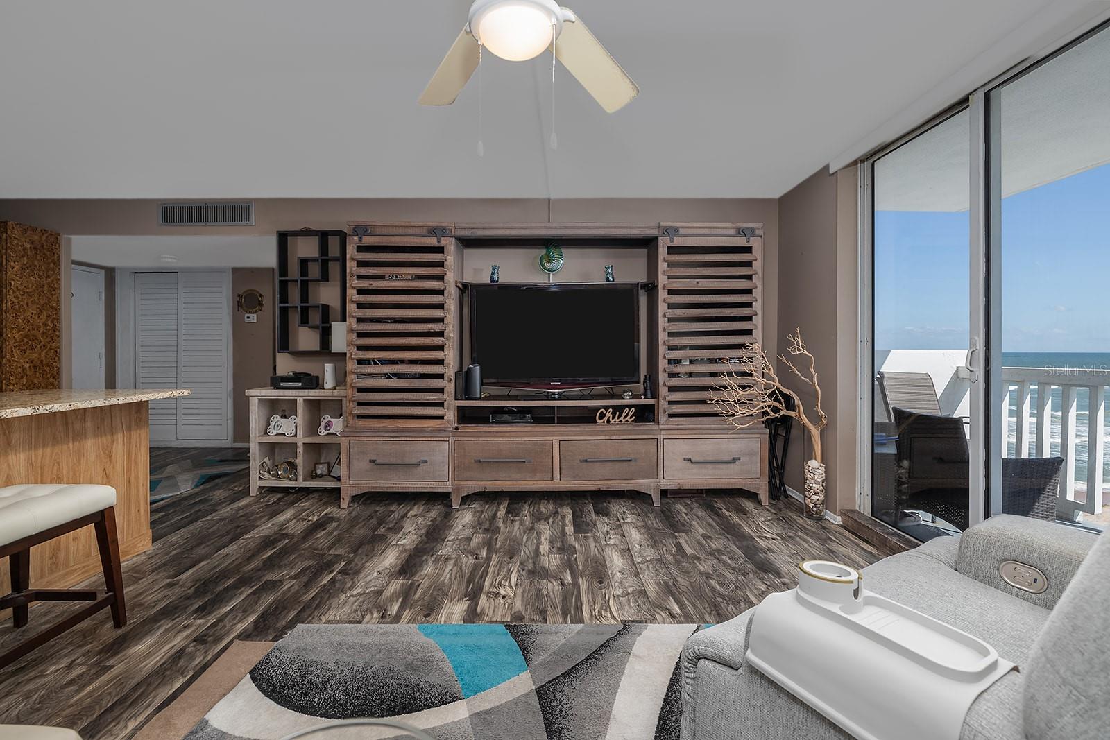 Image 8 of 20 For 2800 Atlantic Avenue 712