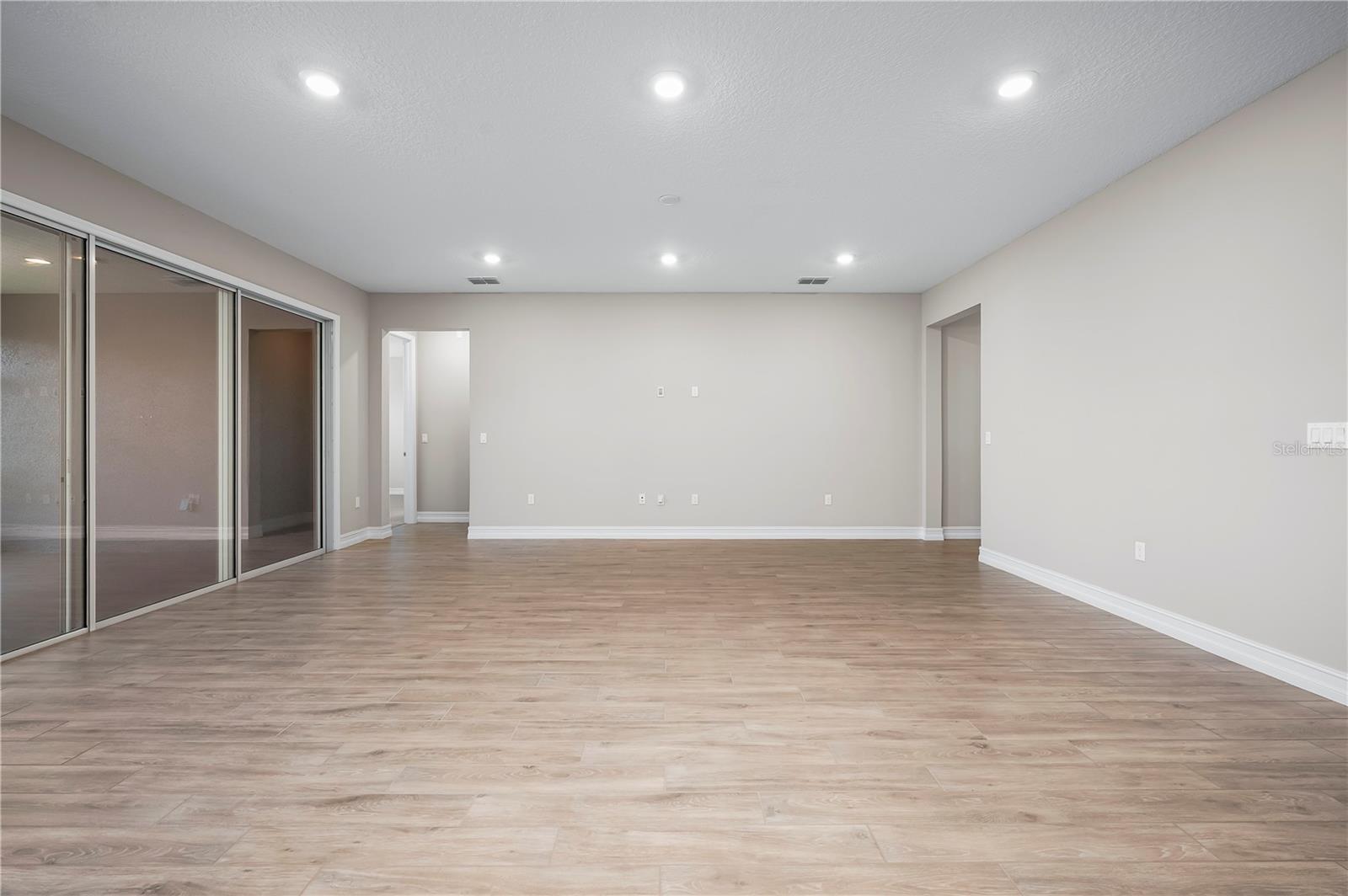 Image 8 of 78 For 4474 53rd Avenue Road