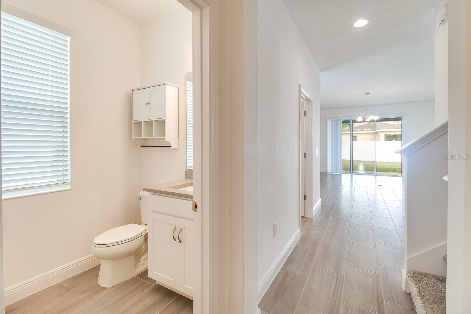 Image 17 of 41 For 1129 Blue Garden Drive