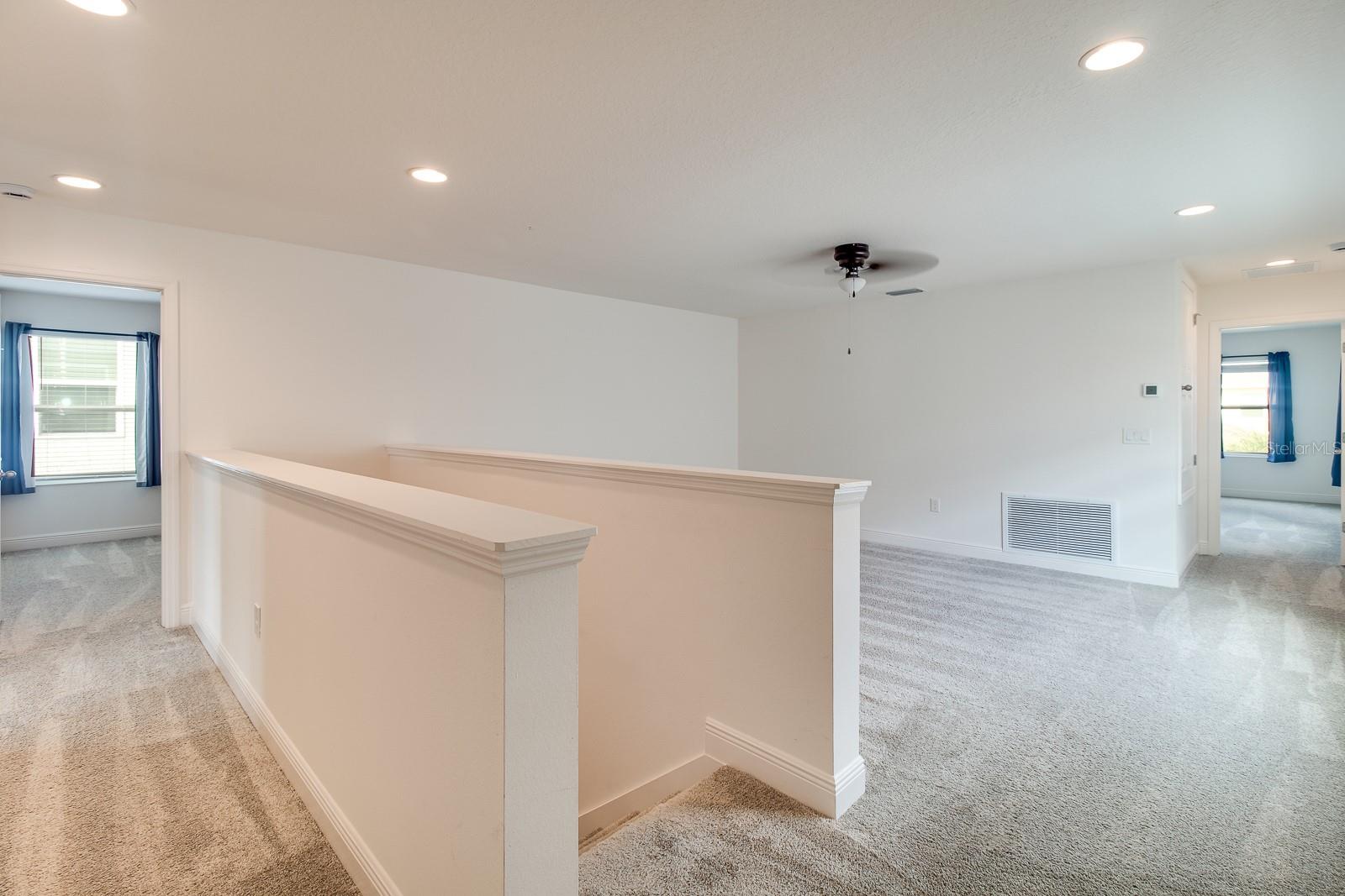 Image 18 of 41 For 1129 Blue Garden Drive