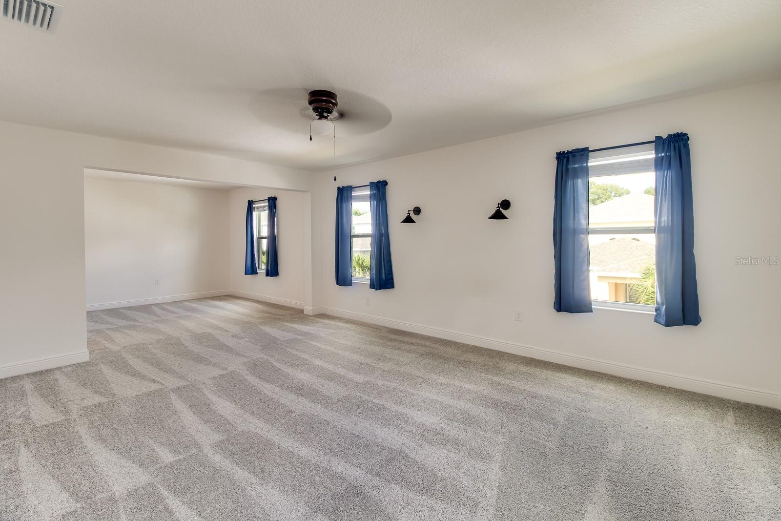 Image 23 of 41 For 1129 Blue Garden Drive