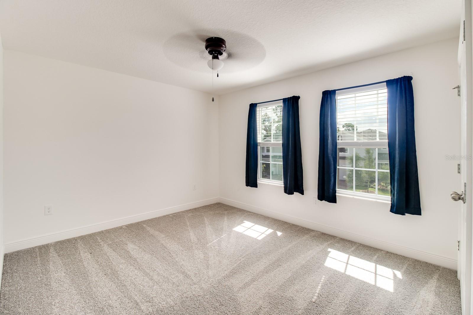 Image 30 of 41 For 1129 Blue Garden Drive