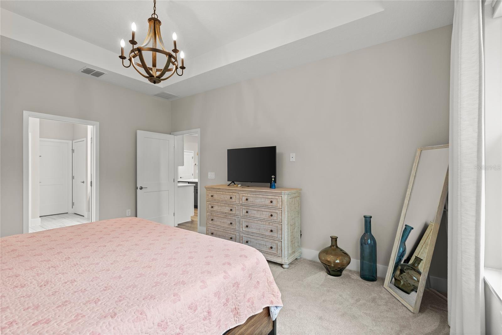 Image 17 of 41 For 3070 Silvermines Avenue