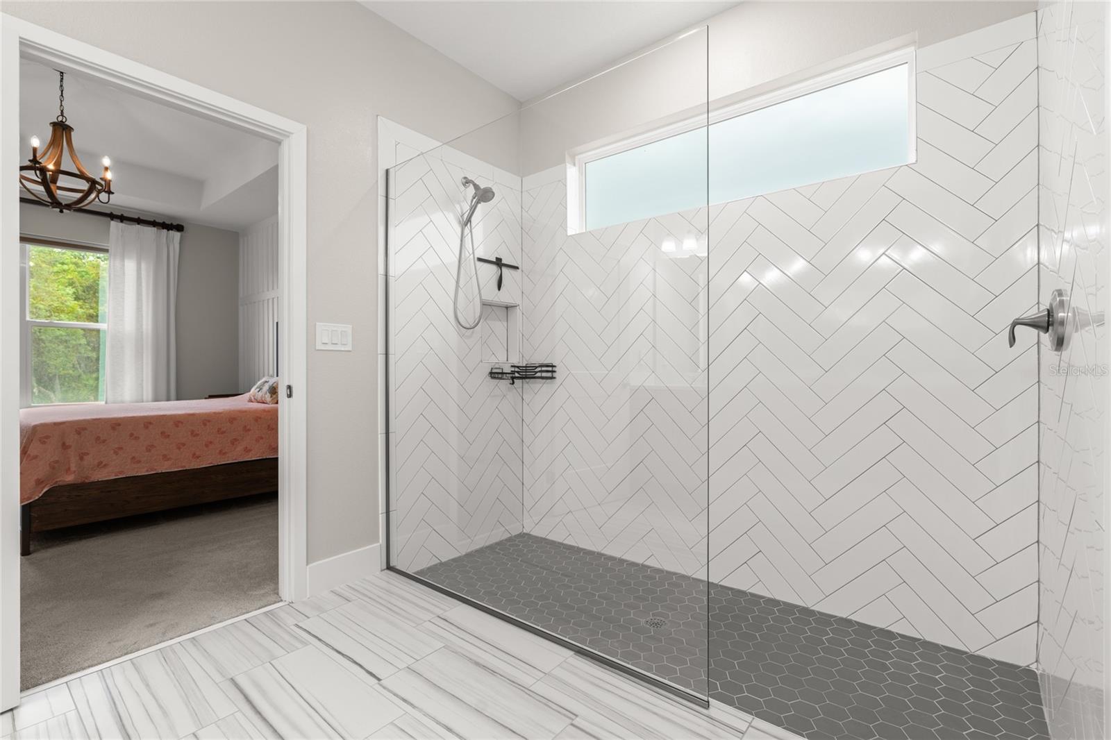 Image 19 of 41 For 3070 Silvermines Avenue