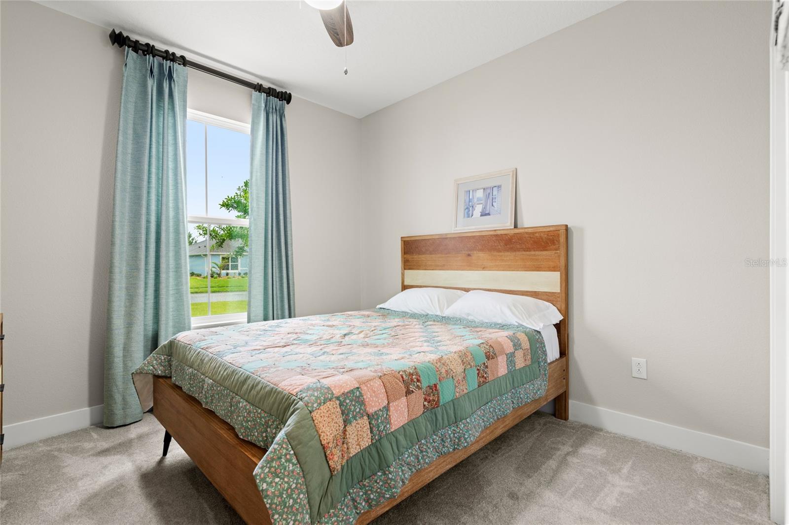 Image 24 of 41 For 3070 Silvermines Avenue