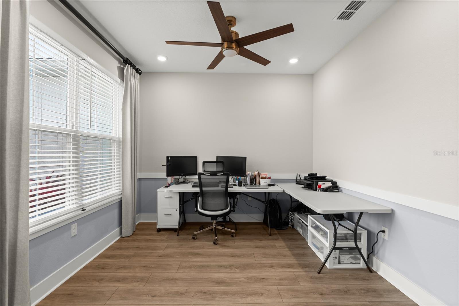 Image 5 of 41 For 3070 Silvermines Avenue