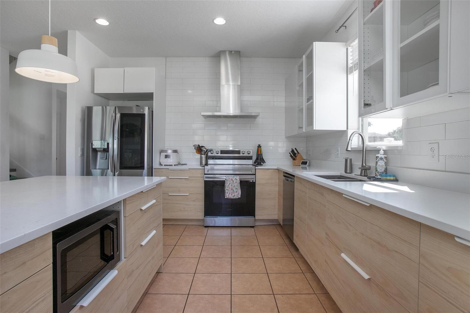 Image 10 of 39 For 408 Kays Landing Drive