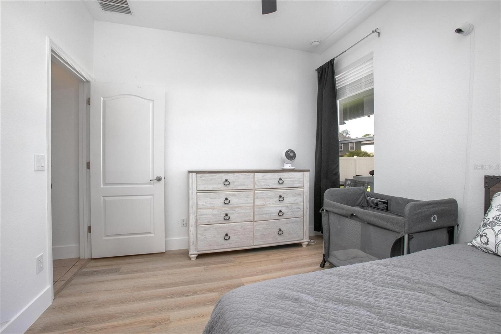 Image 15 of 39 For 408 Kays Landing Drive