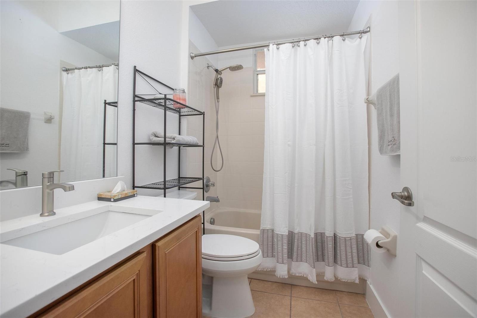 Image 16 of 39 For 408 Kays Landing Drive