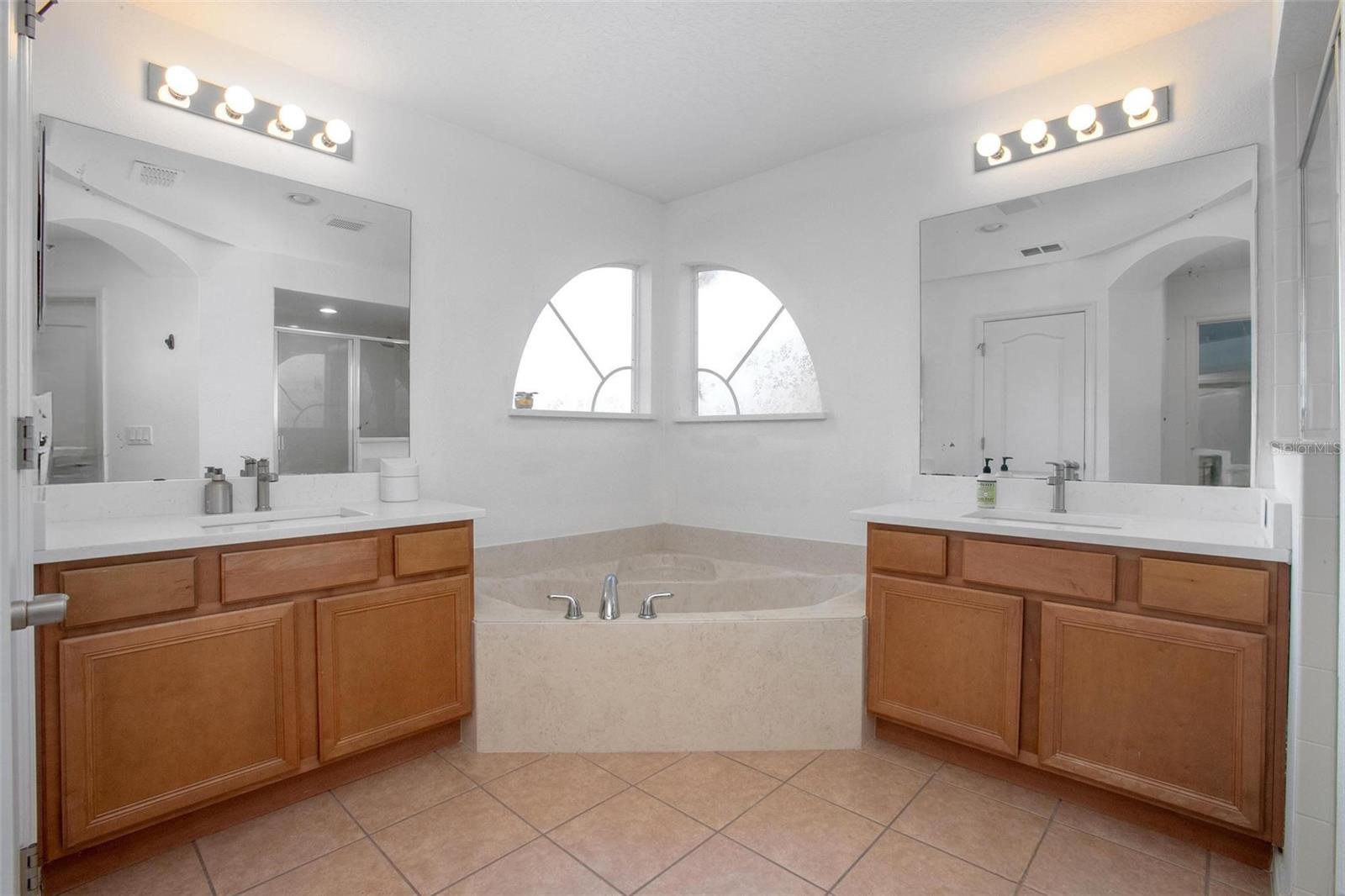 Image 26 of 39 For 408 Kays Landing Drive