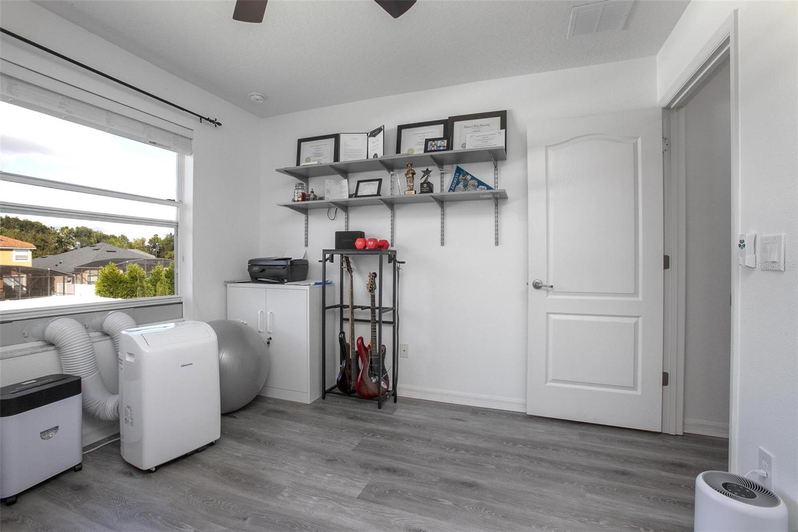 Image 34 of 39 For 408 Kays Landing Drive