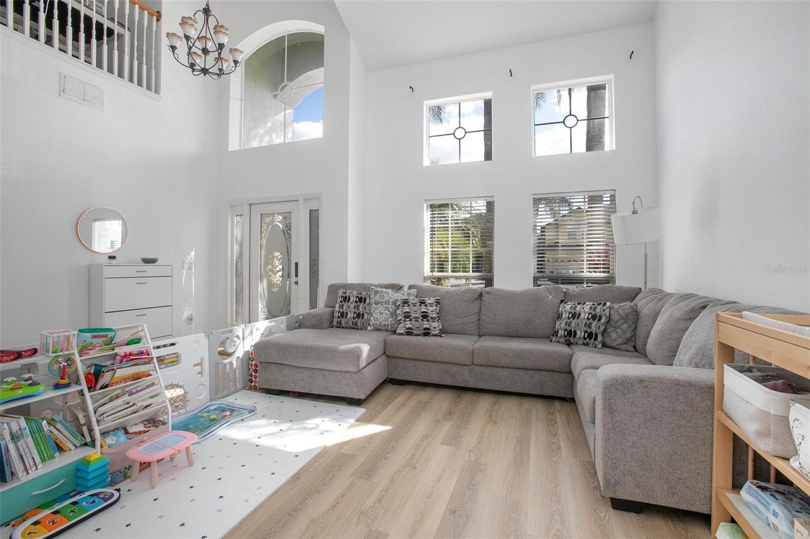 Image 5 of 39 For 408 Kays Landing Drive