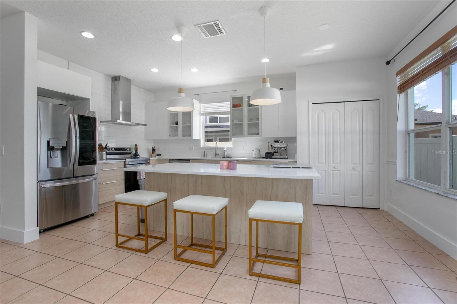 Image 9 of 39 For 408 Kays Landing Drive