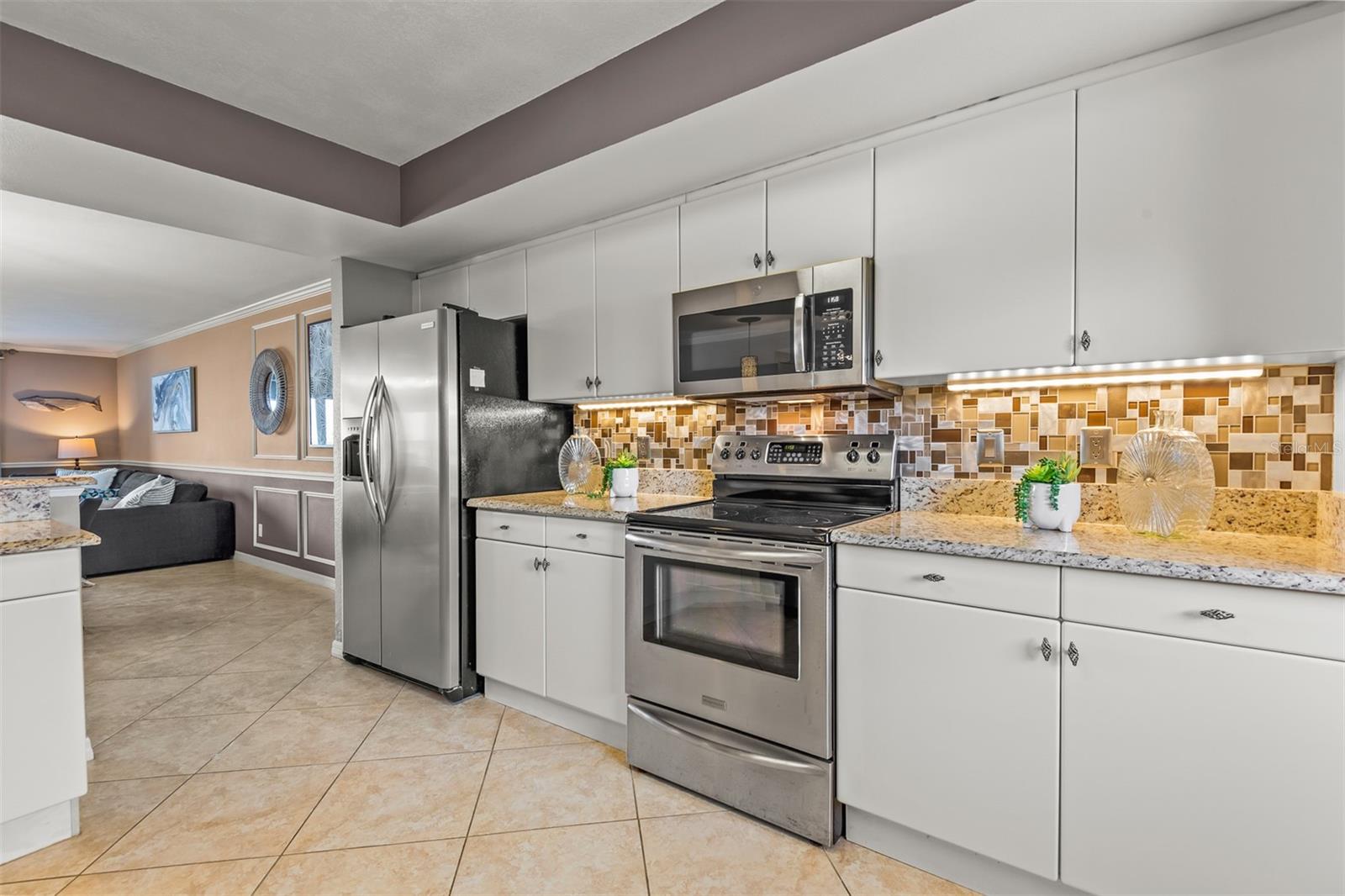 Image 18 of 46 For 533 Marina Point Drive 5330