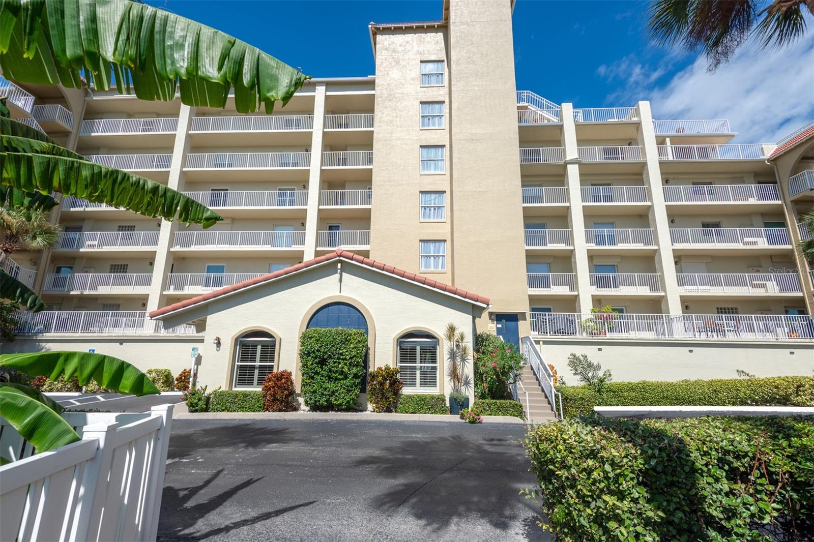 Image 36 of 46 For 533 Marina Point Drive 5330