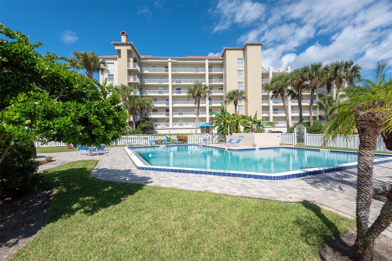 Image 39 of 46 For 533 Marina Point Drive 5330