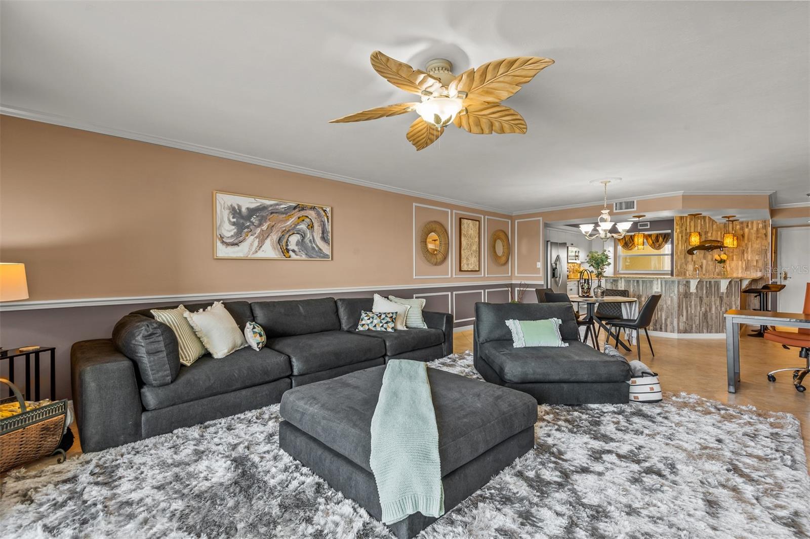 Image 4 of 46 For 533 Marina Point Drive 5330