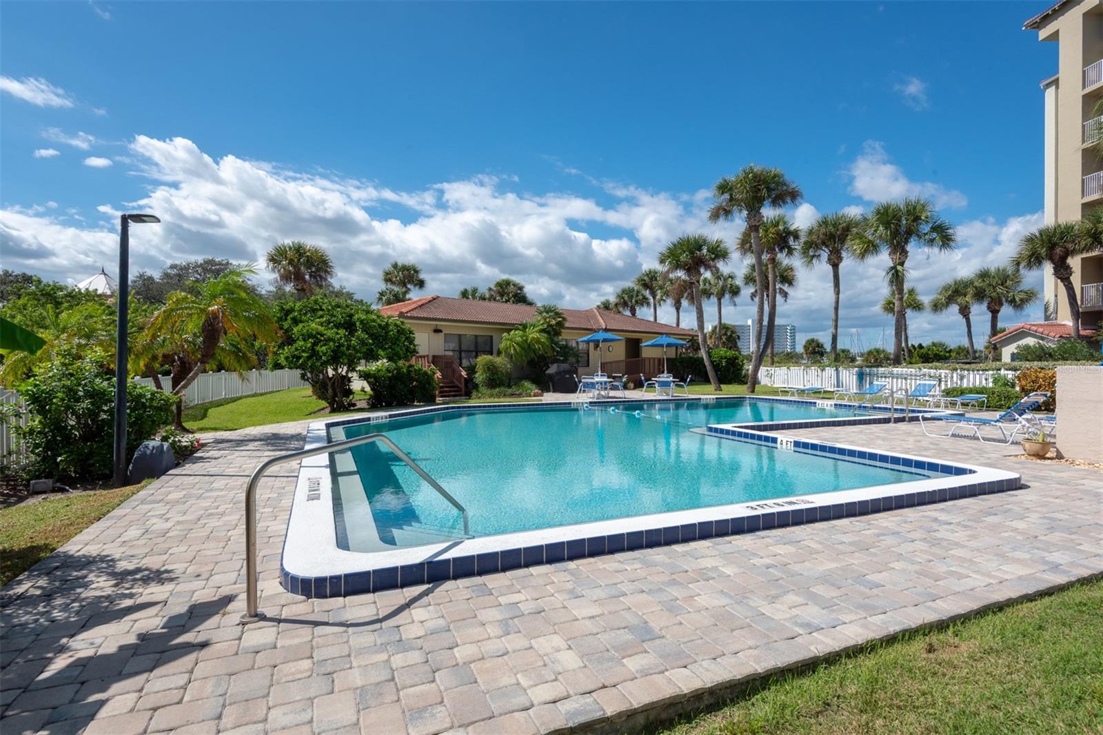 Image 41 of 46 For 533 Marina Point Drive 5330