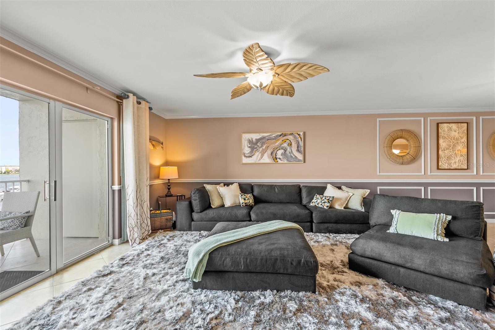 Image 5 of 46 For 533 Marina Point Drive 5330