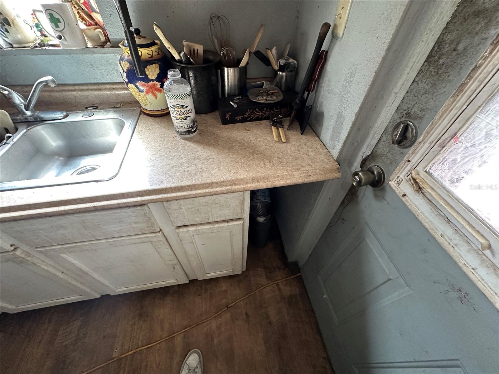 Image 18 of 26 For 510 Lee Street