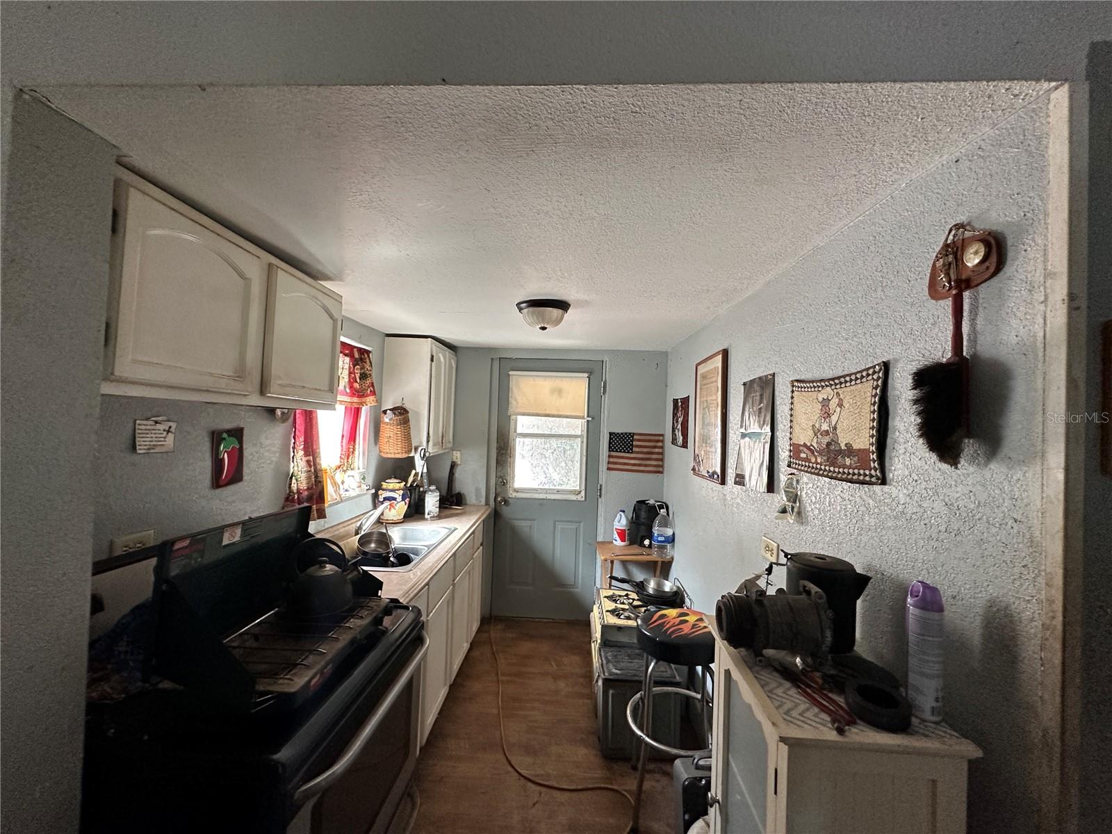 Image 19 of 26 For 510 Lee Street