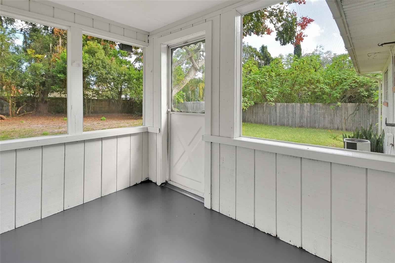 Image 12 of 42 For 1405 Talton Avenue