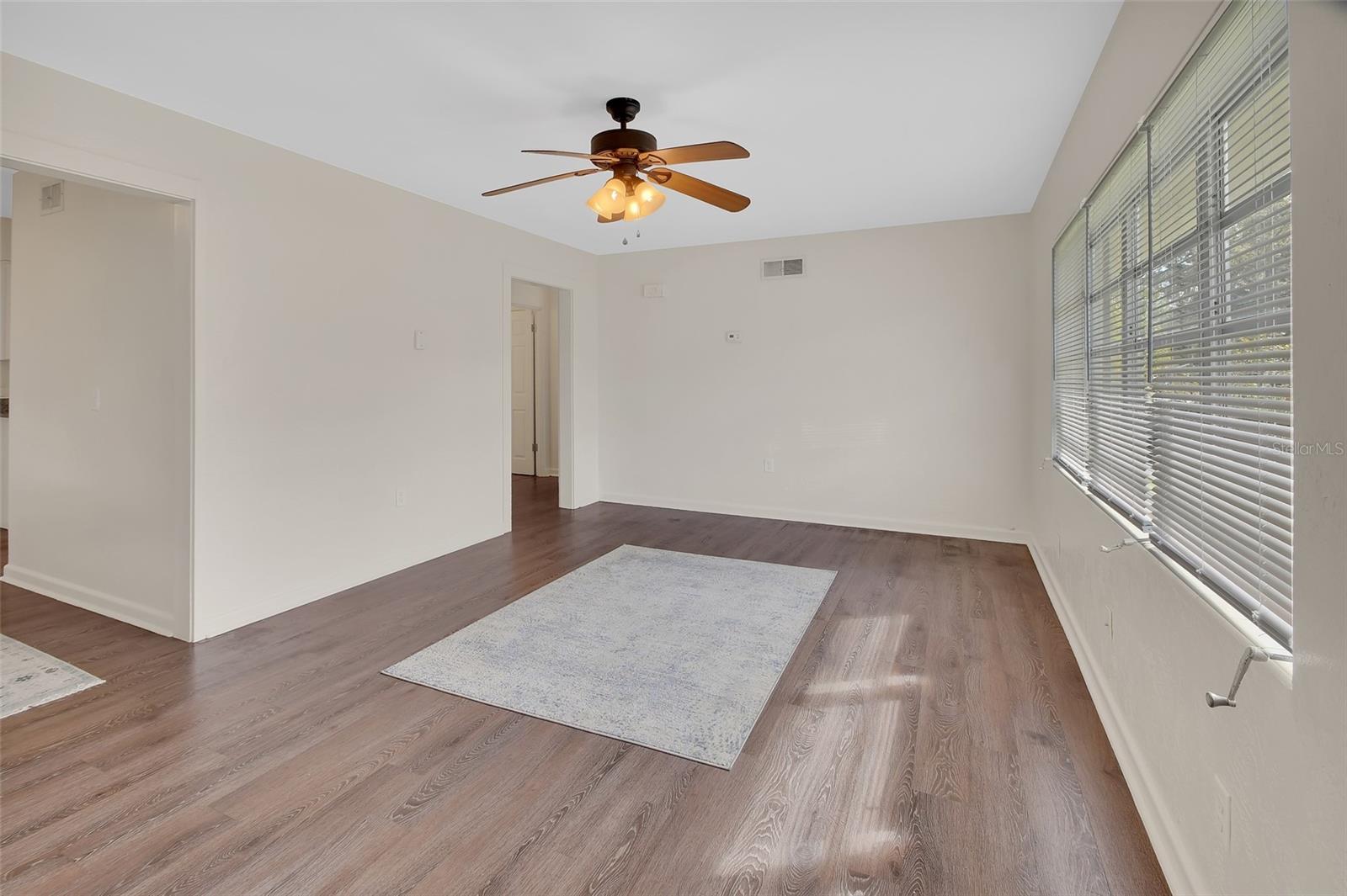 Image 13 of 42 For 1405 Talton Avenue