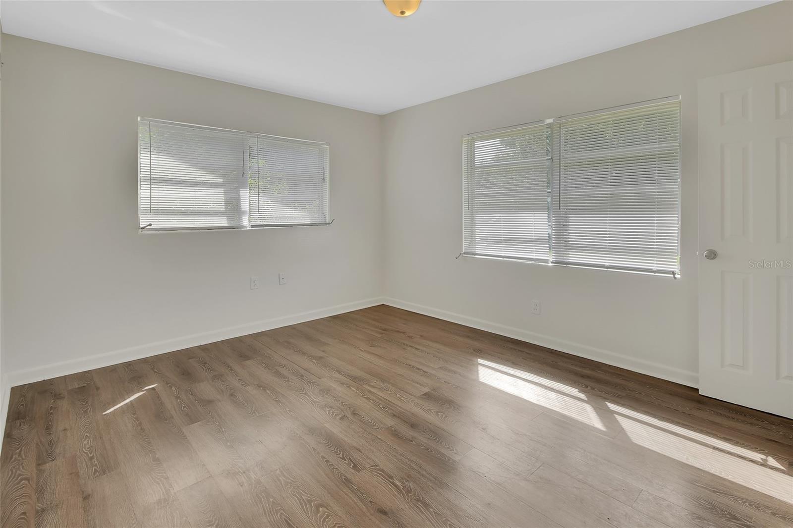 Image 16 of 42 For 1405 Talton Avenue