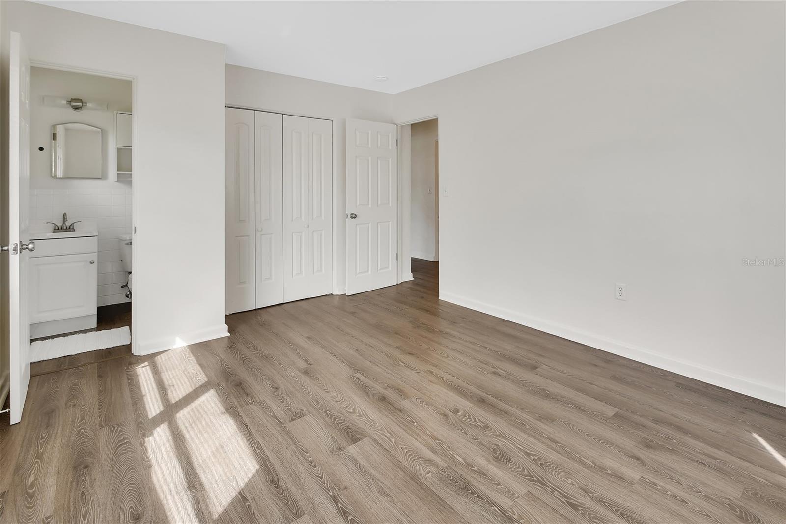 Image 19 of 42 For 1405 Talton Avenue