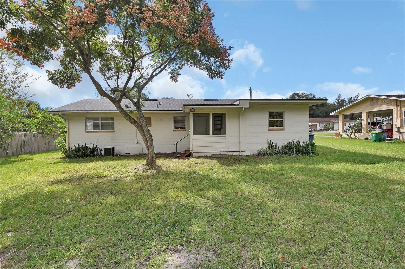 Image 28 of 42 For 1405 Talton Avenue