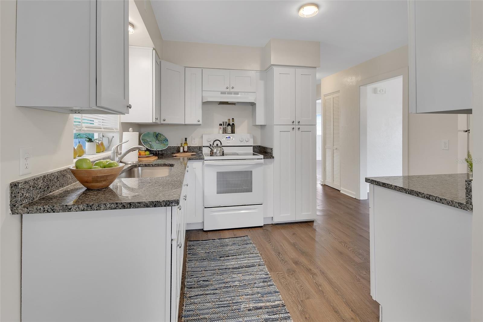 Image 5 of 42 For 1405 Talton Avenue