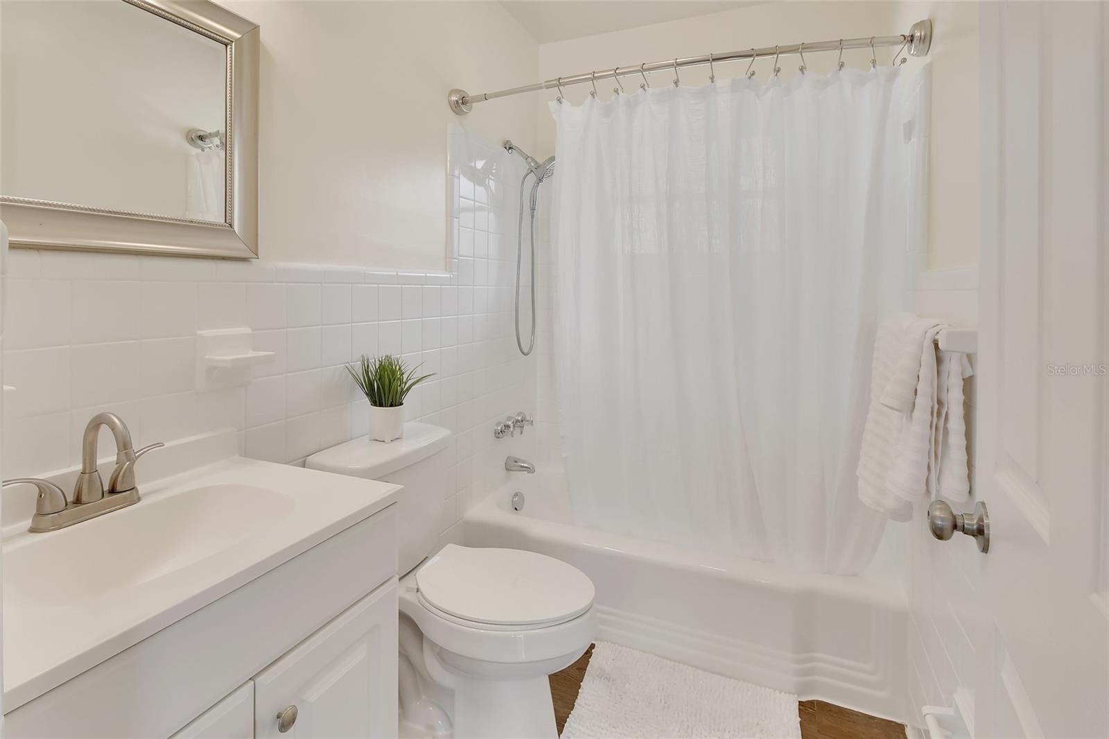 Image 8 of 42 For 1405 Talton Avenue