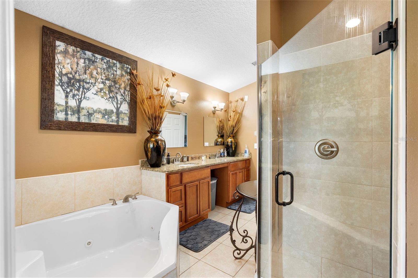 Image 15 of 28 For 641 Rhodes Drive