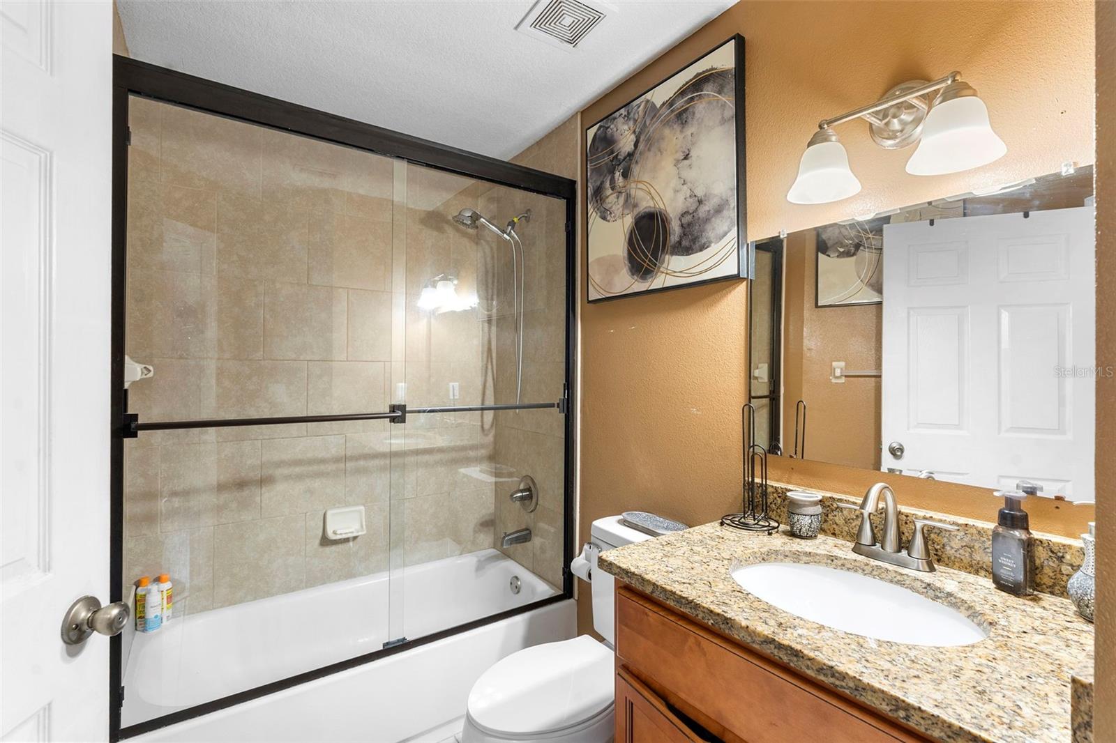 Image 17 of 28 For 641 Rhodes Drive