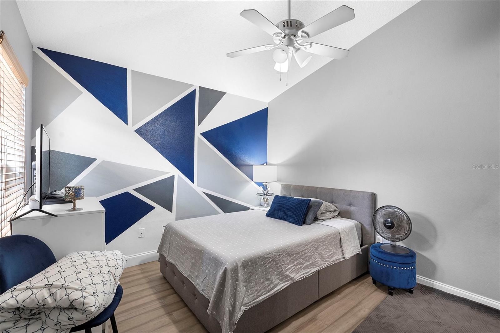 Image 19 of 28 For 641 Rhodes Drive