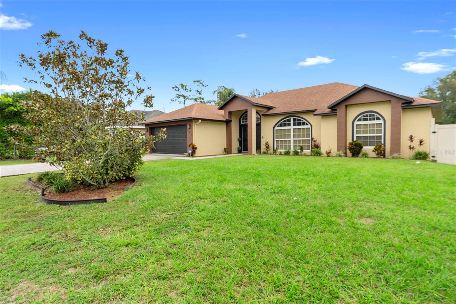 Image 2 of 28 For 641 Rhodes Drive