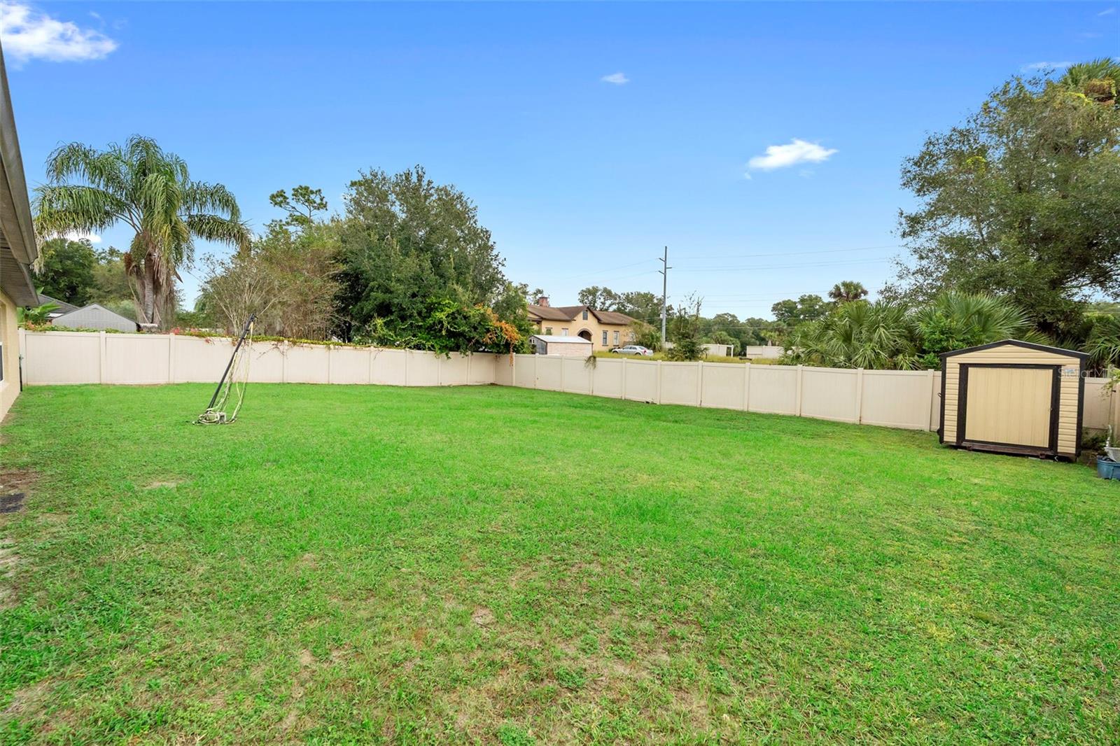 Image 23 of 28 For 641 Rhodes Drive