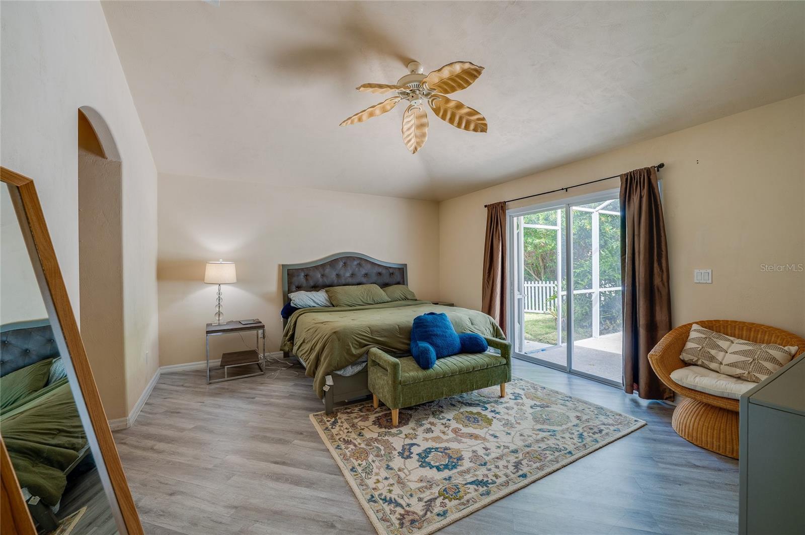 Image 20 of 48 For 4241 Hidden Lake Drive