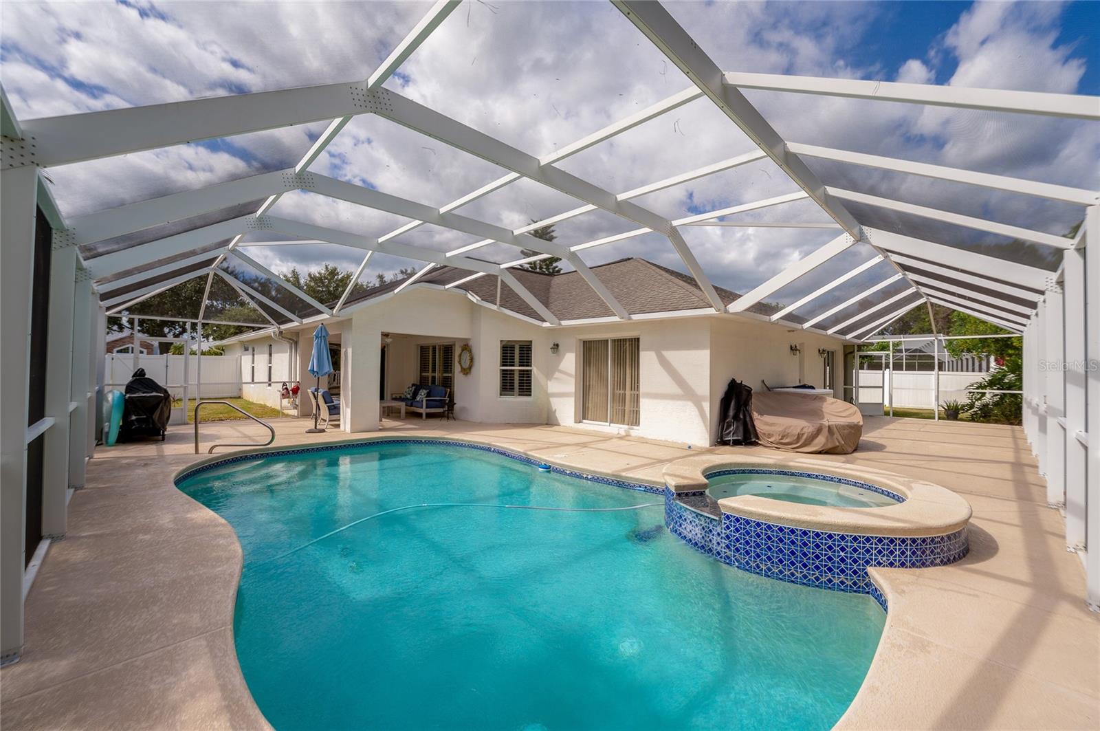 Image 34 of 48 For 4241 Hidden Lake Drive