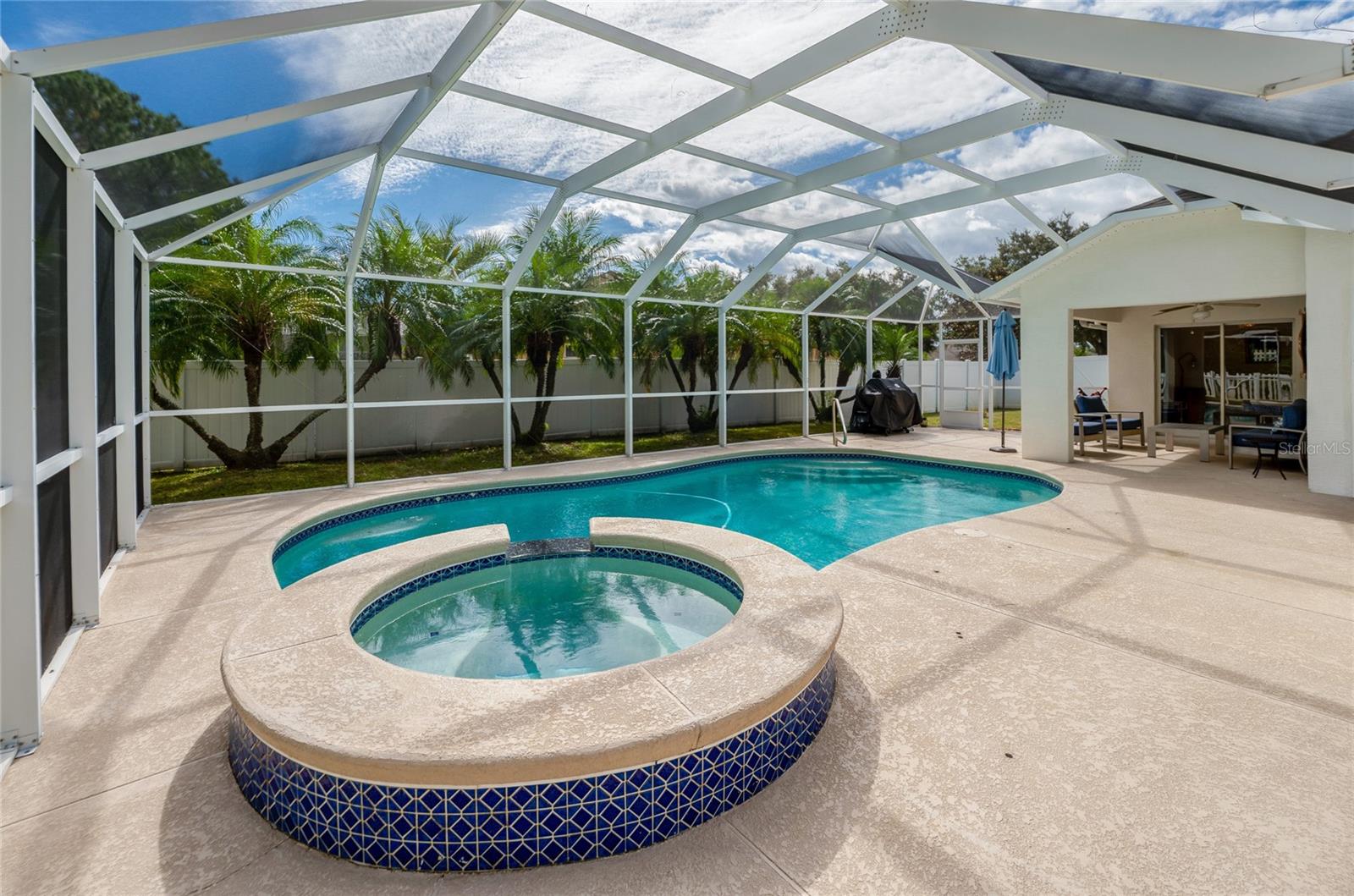 Image 35 of 48 For 4241 Hidden Lake Drive