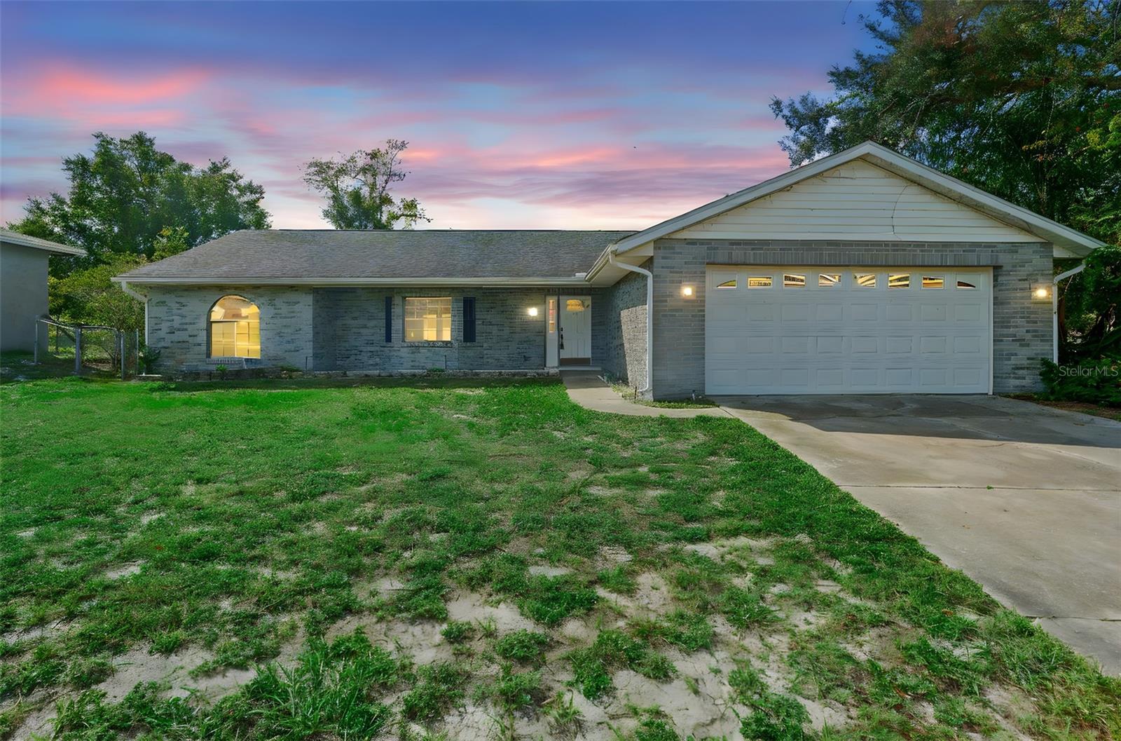 Image 2 of 47 For 1984 Paris Avenue