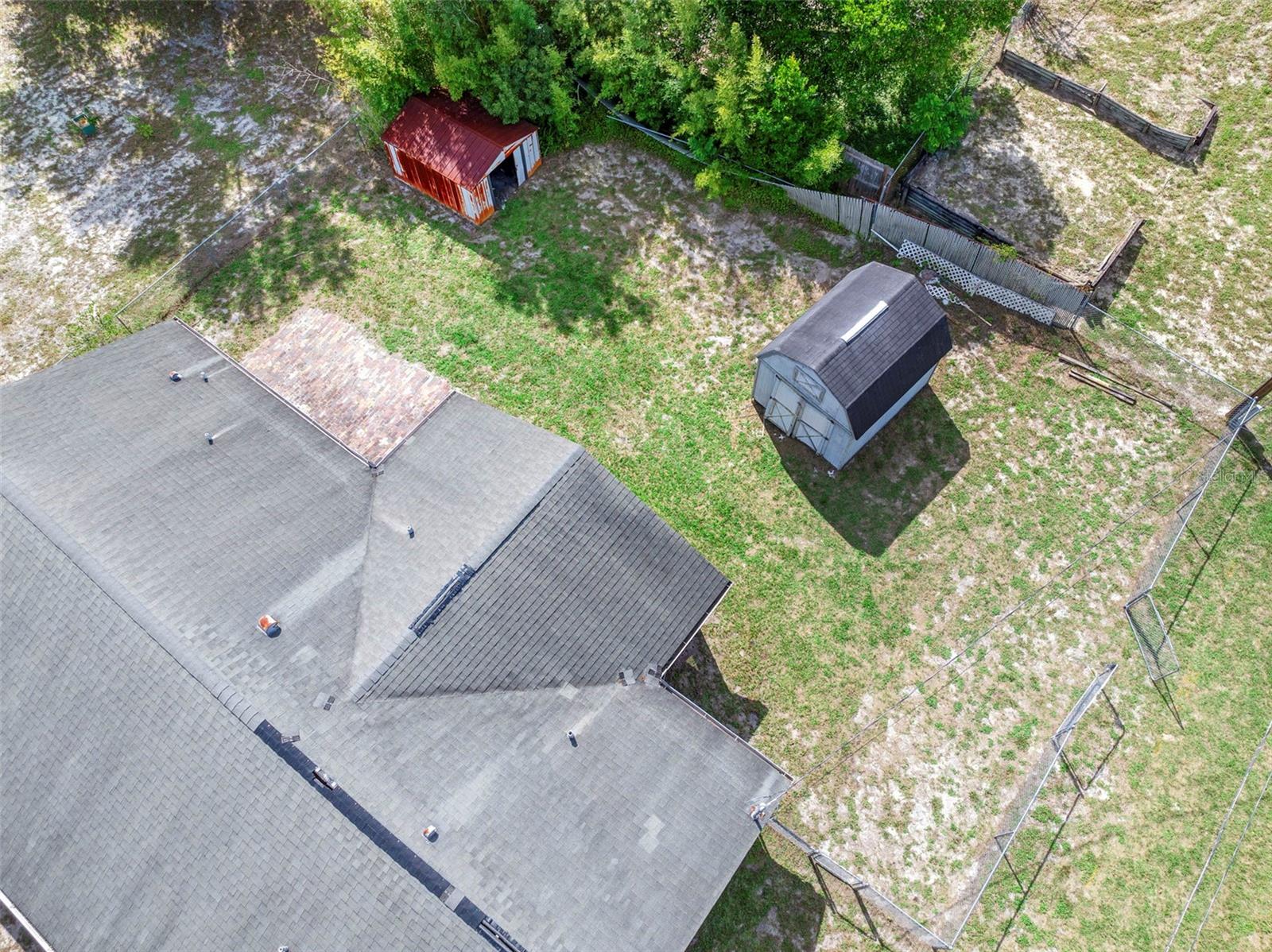 Image 41 of 47 For 1984 Paris Avenue