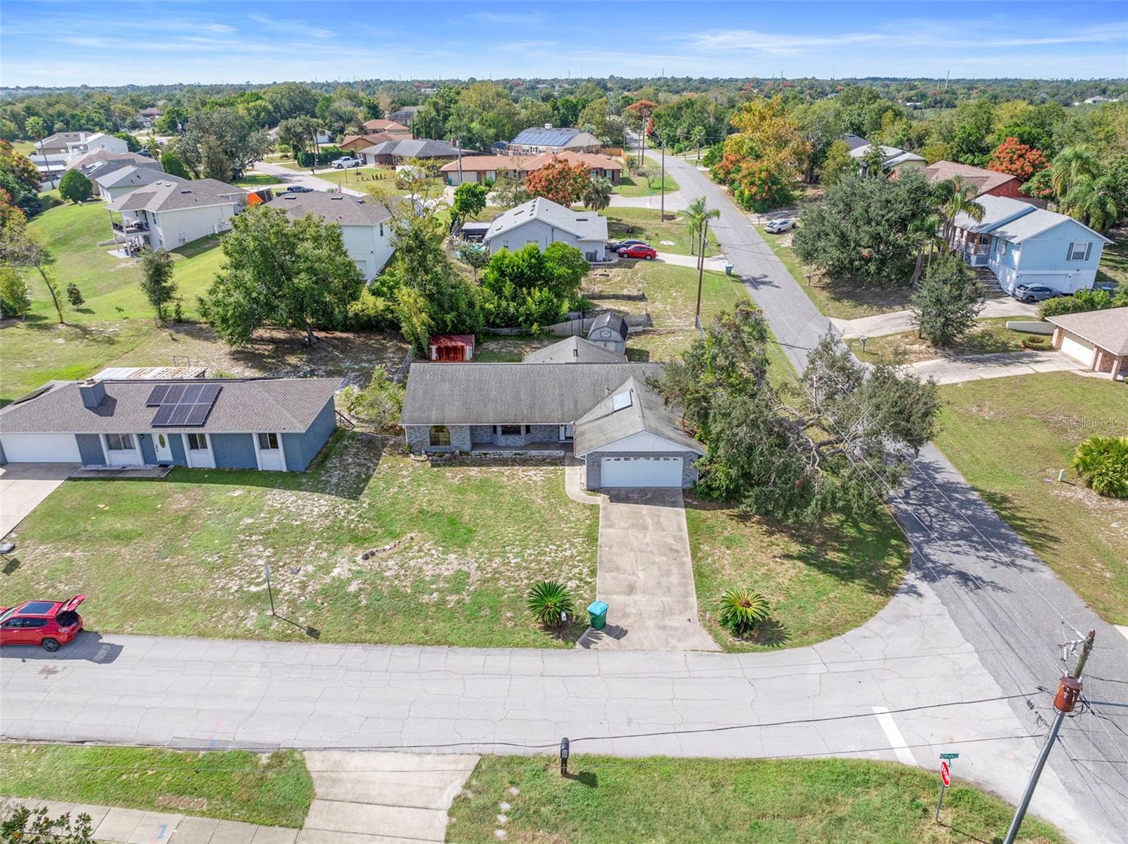 Image 44 of 47 For 1984 Paris Avenue